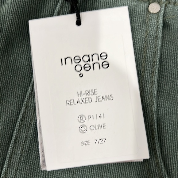 NWT - Picture 4 of 6